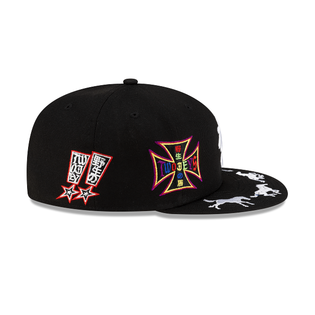 TwoJeys X New Era Embellished 59FIFTY Cerrada Negra