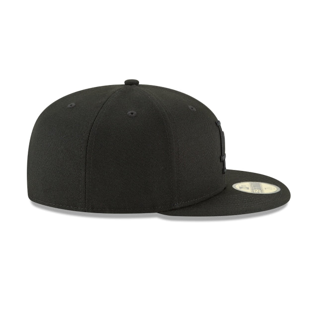 Los Angeles Dodgers Black On Black 59FIFTY Cerrada